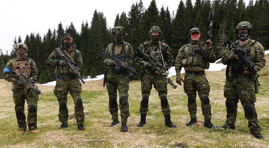 Team role loadout configurations