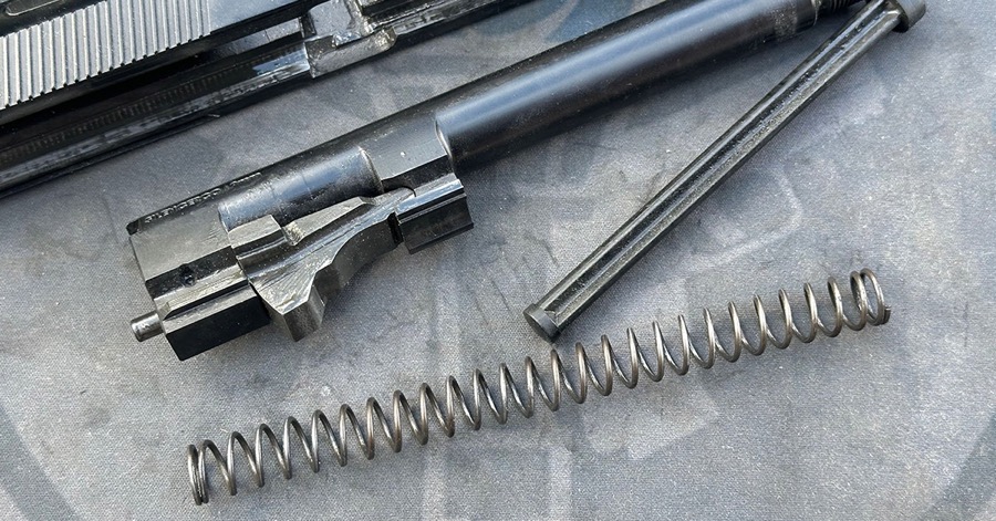 檢查復進簧磨損狀態