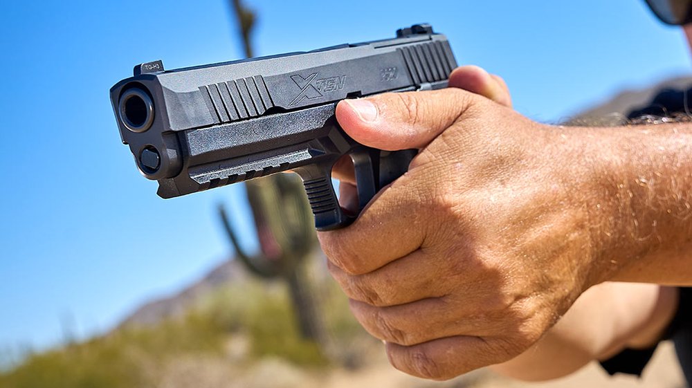 SIG P320 安全爭議 — 2026 年超過 100 起訴訟和越來越多機構禁令