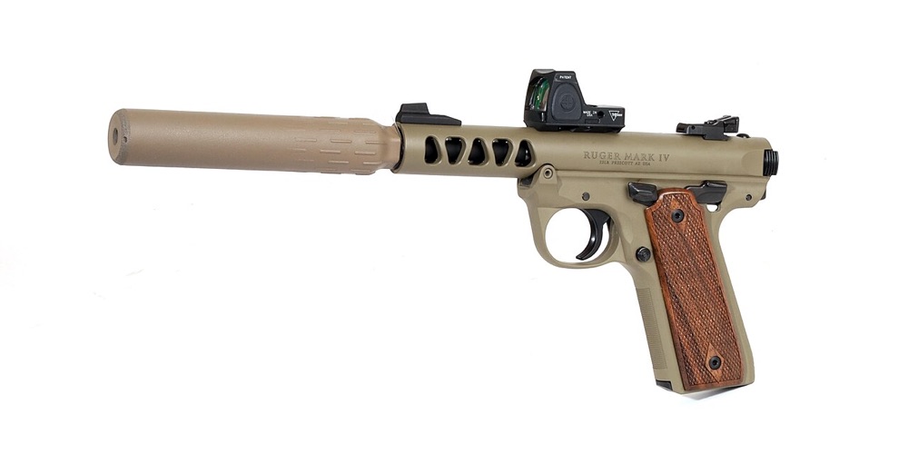 Ruger Mark IV 22/45 Lite .22LR 手槍加裝紅點